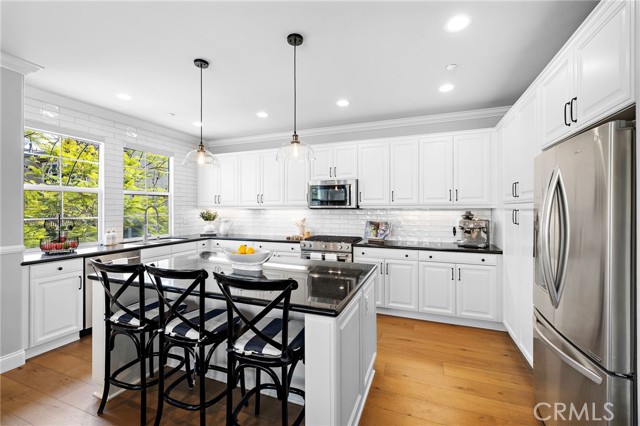 MLS #OC25251213 image #12