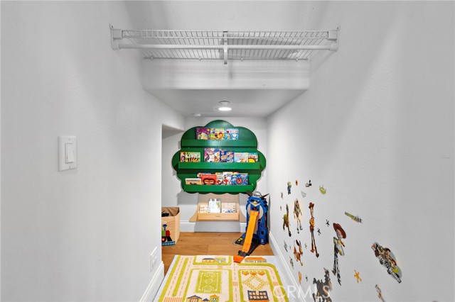 MLS #OC25251213 image #28