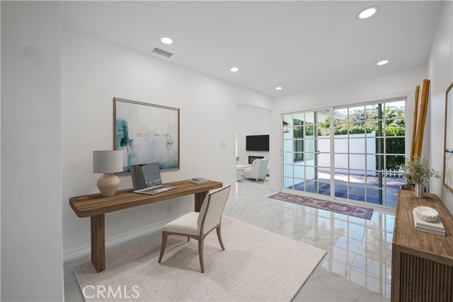 MLS #OC25251217 image #10