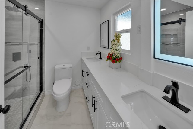 MLS #OC25251217 image #14