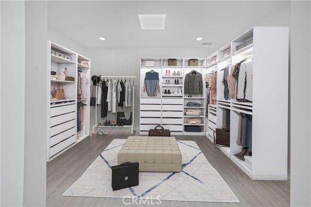 MLS #OC25251217 image #16