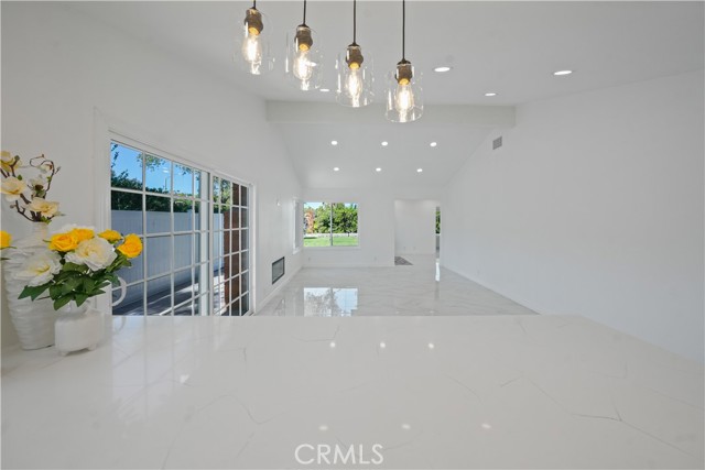 MLS #OC25251217 image #4