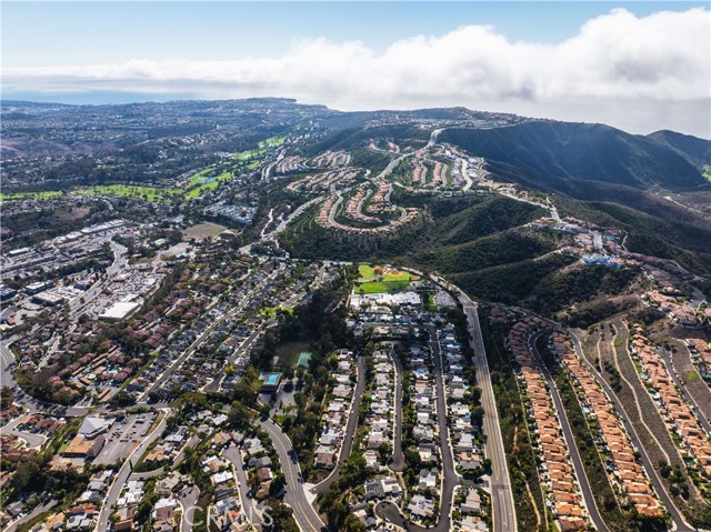 MLS #OC25251217 image #60