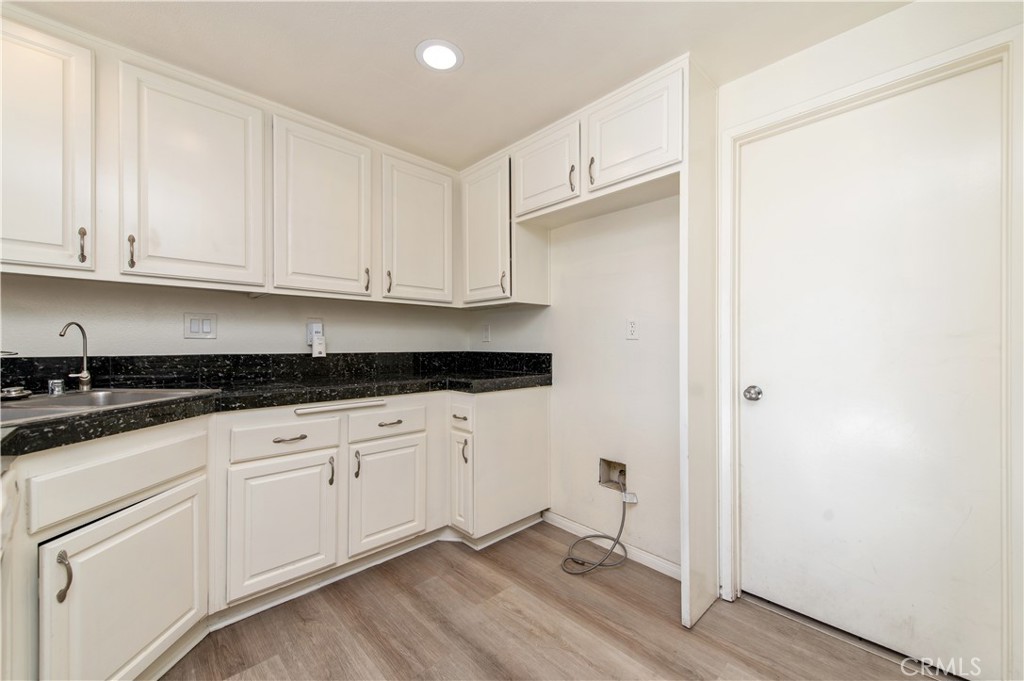 MLS #OC25251270 image #11