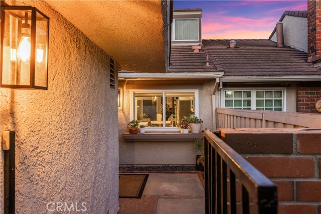 MLS #OC25251283 image #2