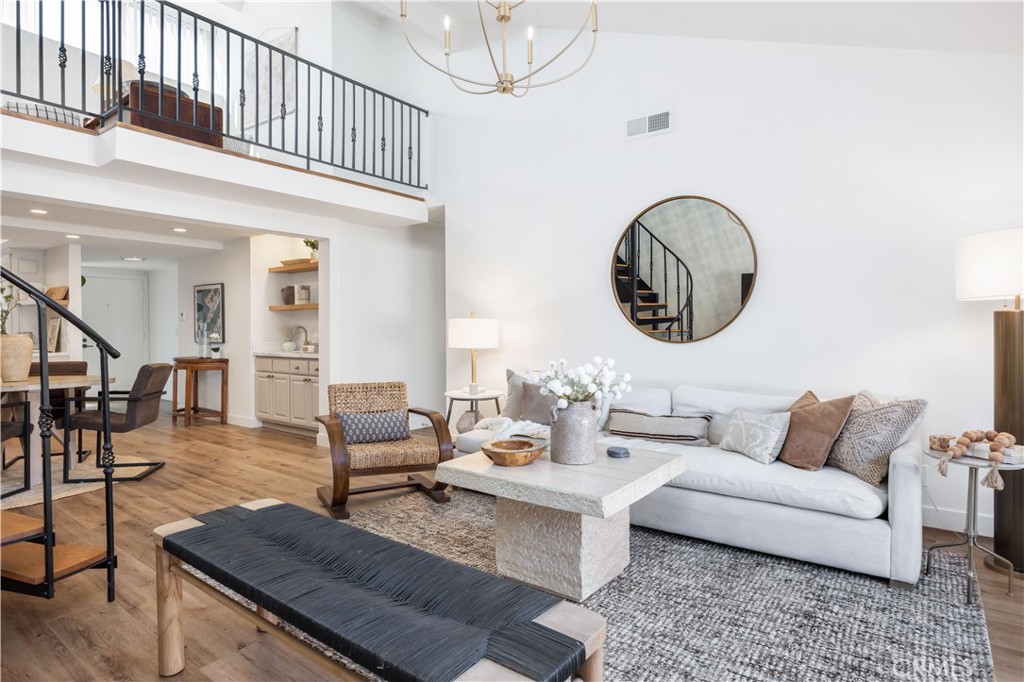 MLS #OC25251283 image #23