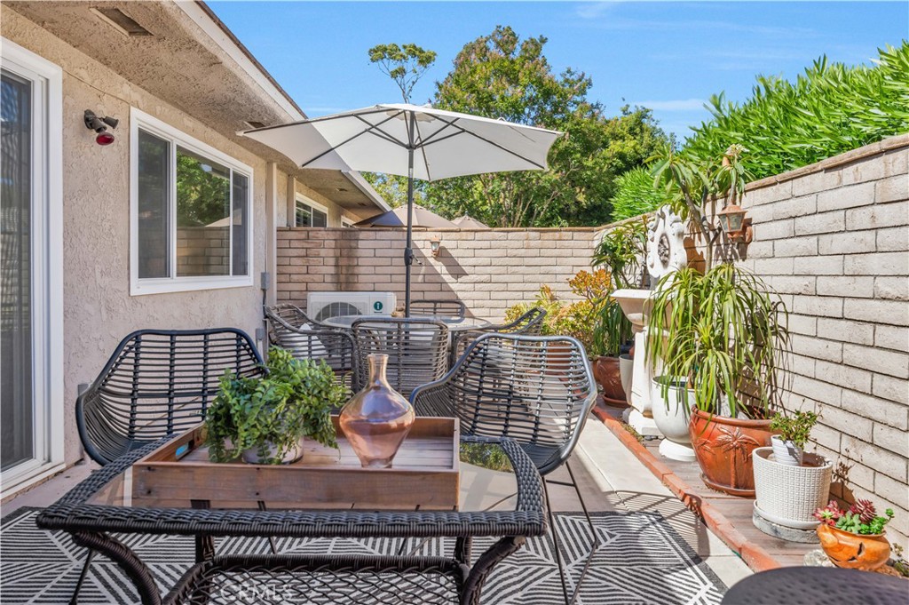 MLS #OC25251283 image #35