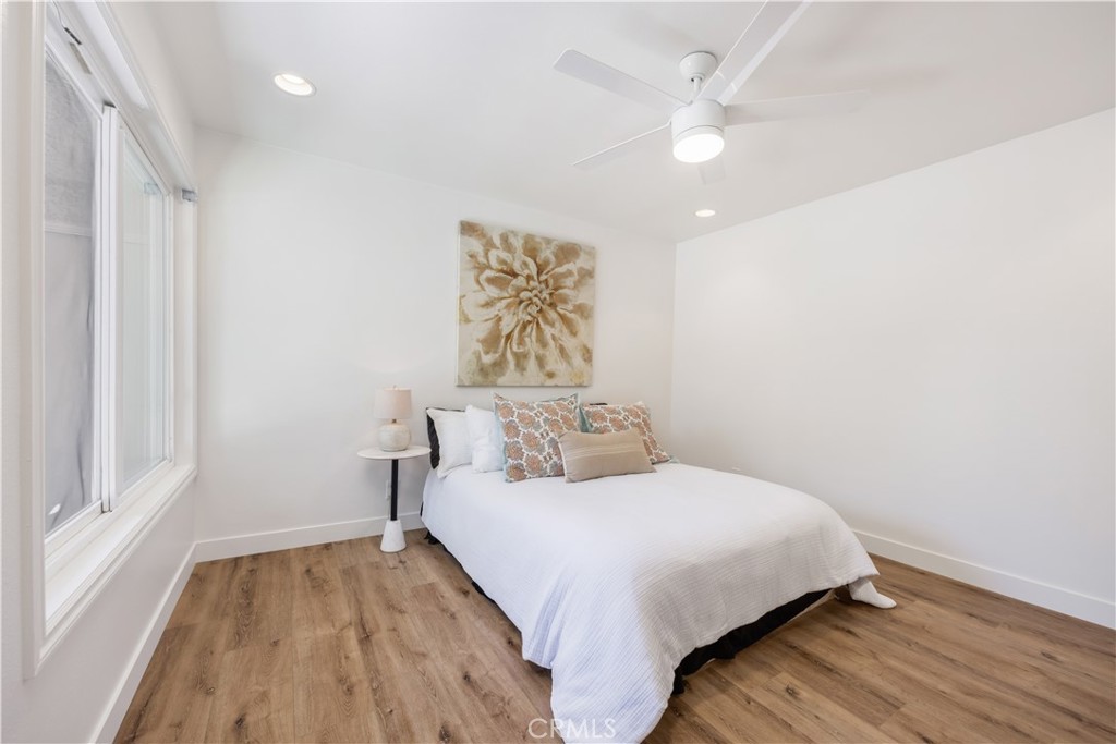 MLS #OC25251283 image #6