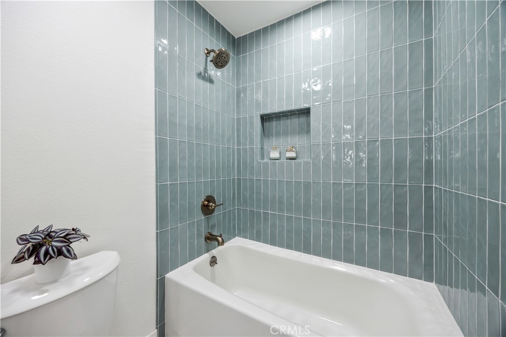 MLS #OC25251283 image #8