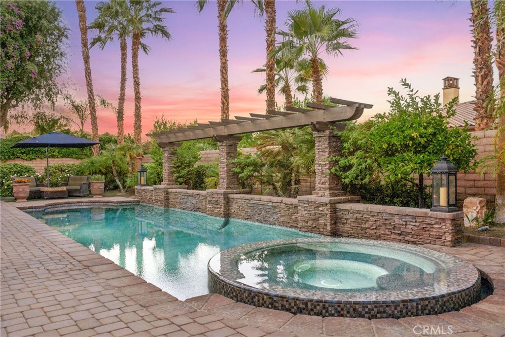 MLS #OC25251295 image #1