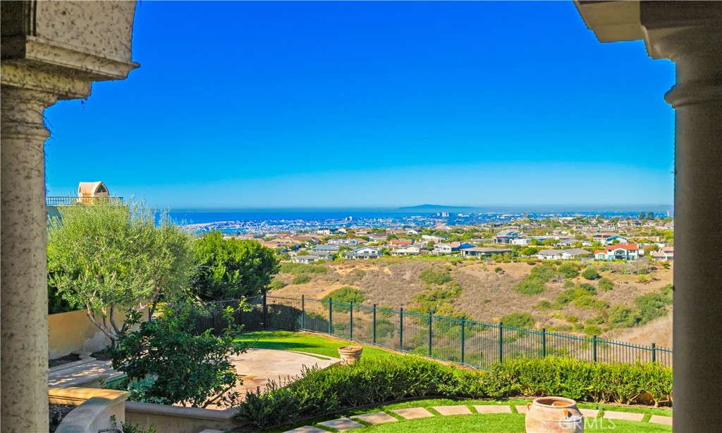 MLS #OC25251299 image #4