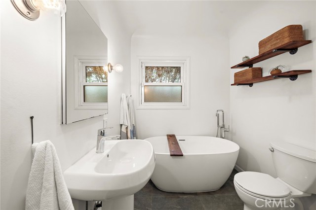 MLS #OC25251300 image #11