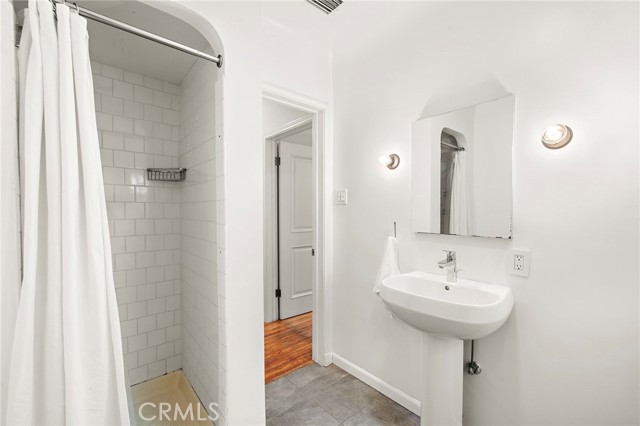 MLS #OC25251300 image #12