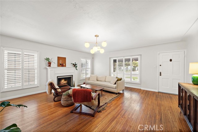 MLS #OC25251300 image #3