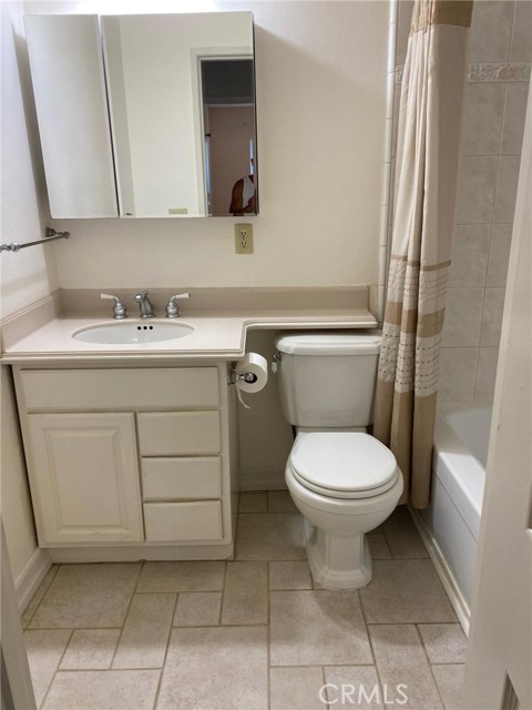 MLS #OC25251303 image #15