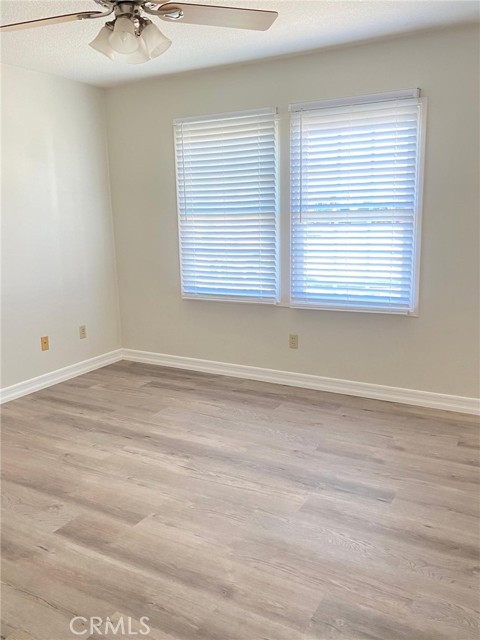 MLS #OC25251303 image #17