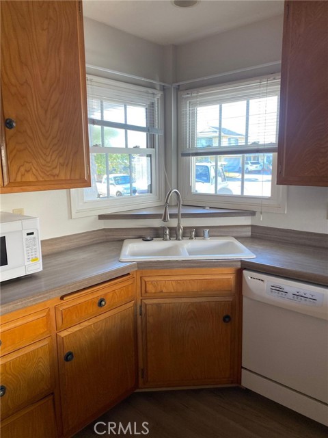 MLS #OC25251303 image #5