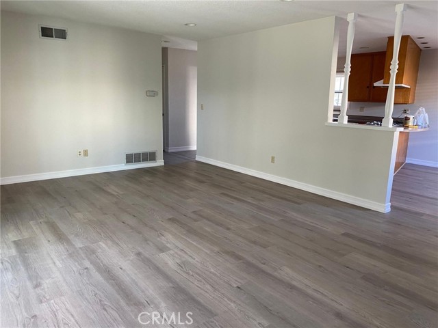 MLS #OC25251303 image #9