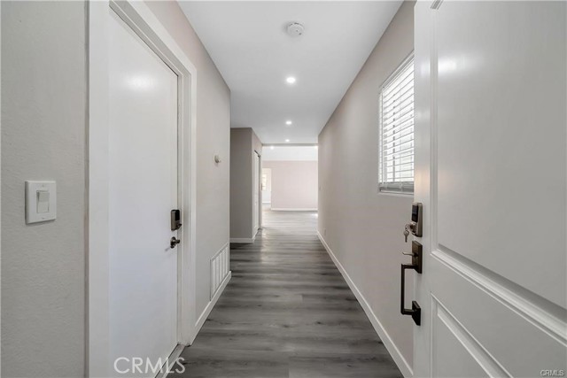 MLS #OC25251328 image #3