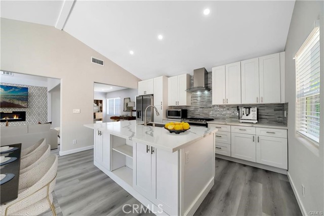 MLS #OC25251328 image #8