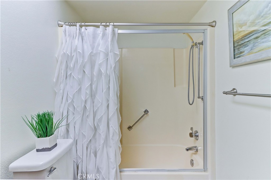 MLS #OC25251355 image #17