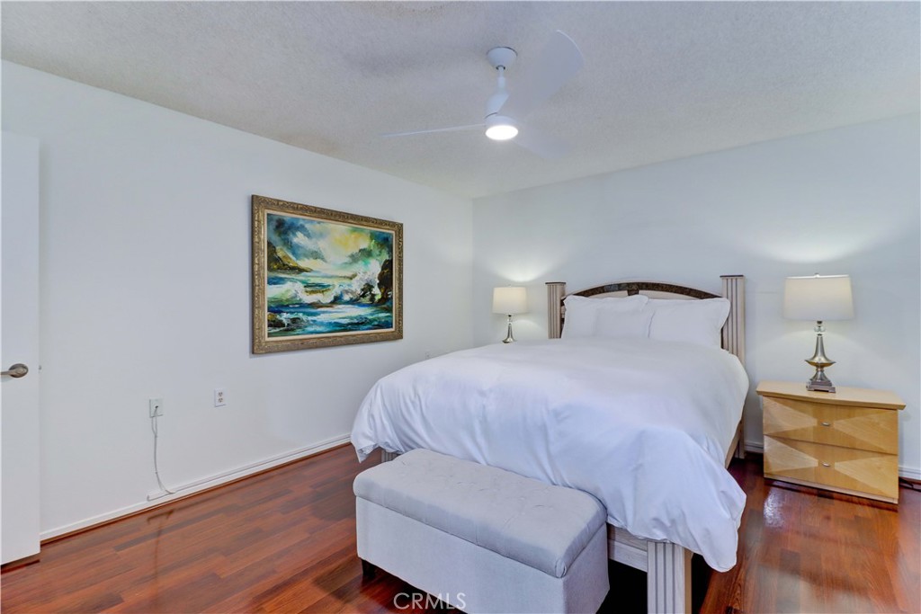 MLS #OC25251355 image #23