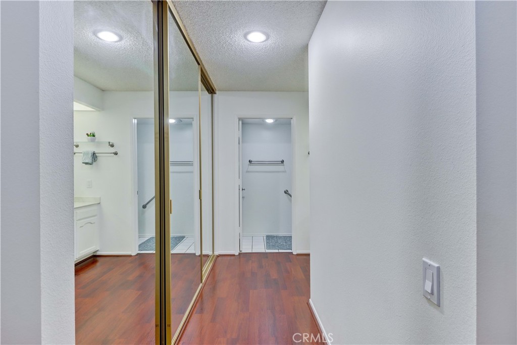 MLS #OC25251355 image #25