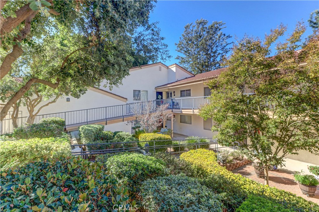 MLS #OC25251355 image #40