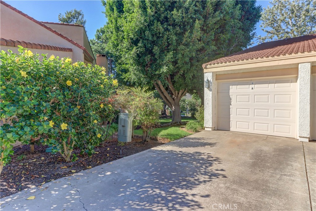 MLS #OC25251355 image #42