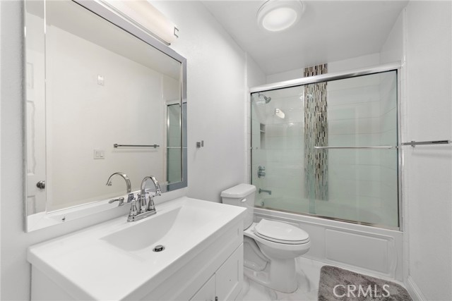 MLS #OC25251389 image #13