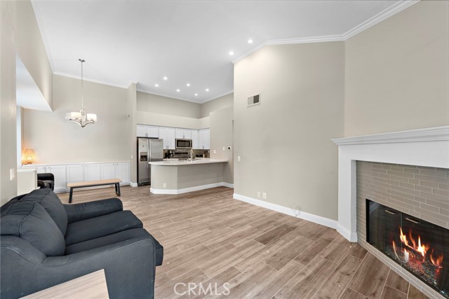 MLS #OC25251389 image #3