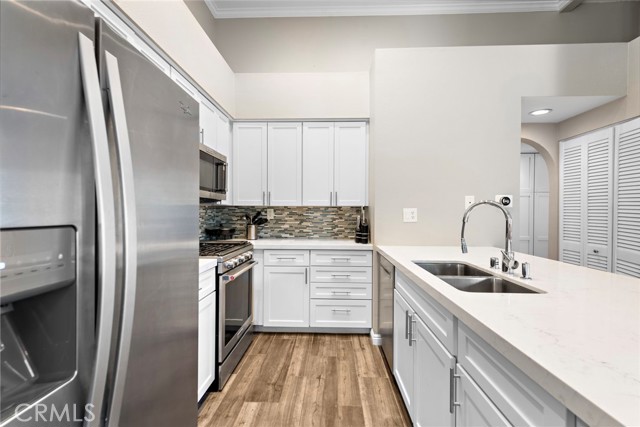 MLS #OC25251389 image #7