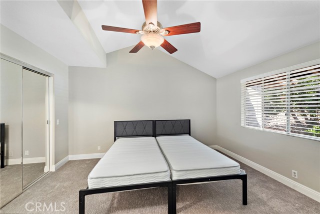 MLS #OC25251389 image #9