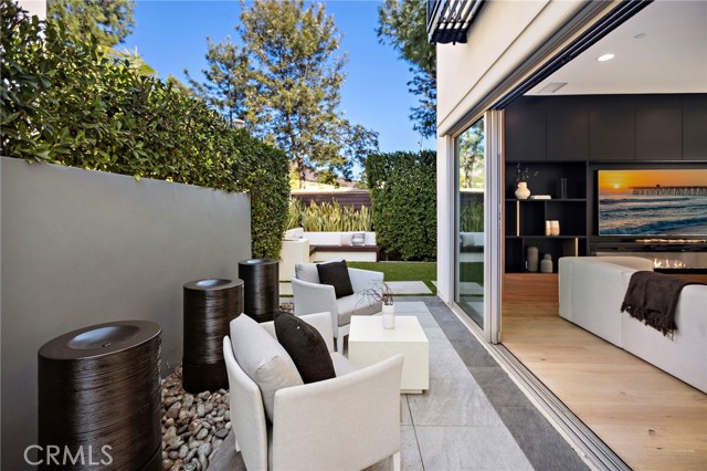 MLS #OC25251413 image #10