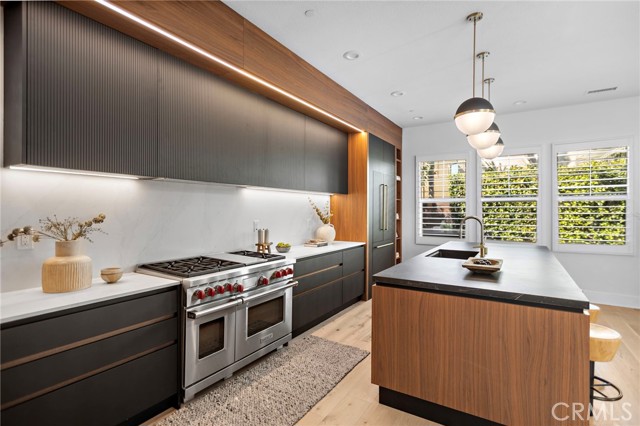 MLS #OC25251413 image #14