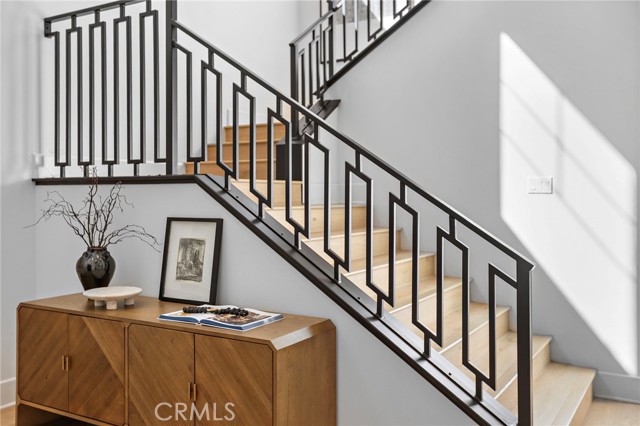 MLS #OC25251413 image #26