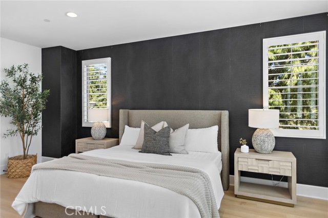 MLS #OC25251413 image #28