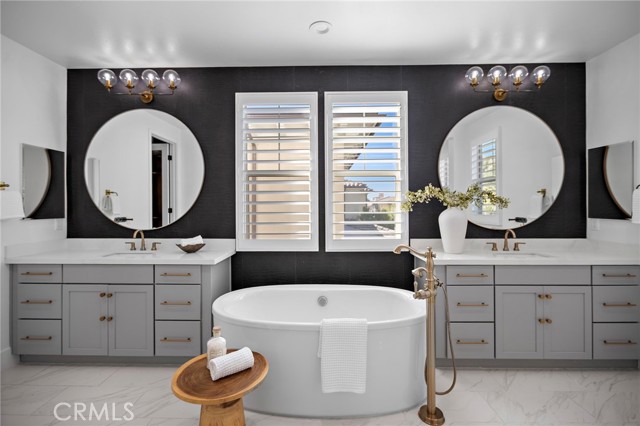 MLS #OC25251413 image #30