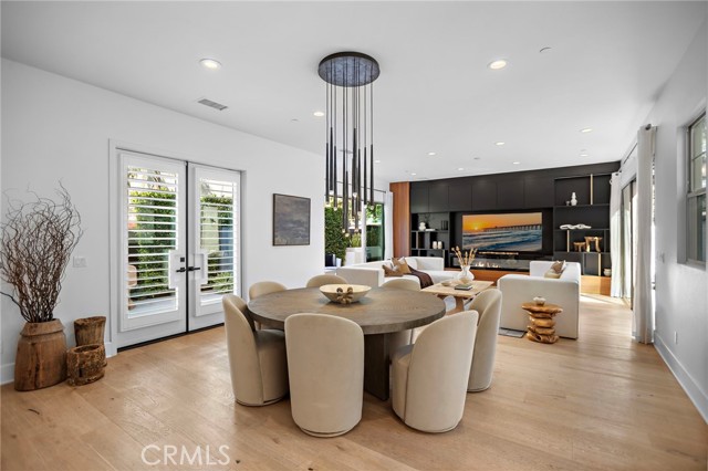 MLS #OC25251413 image #4