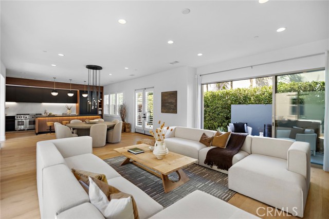 MLS #OC25251413 image #8