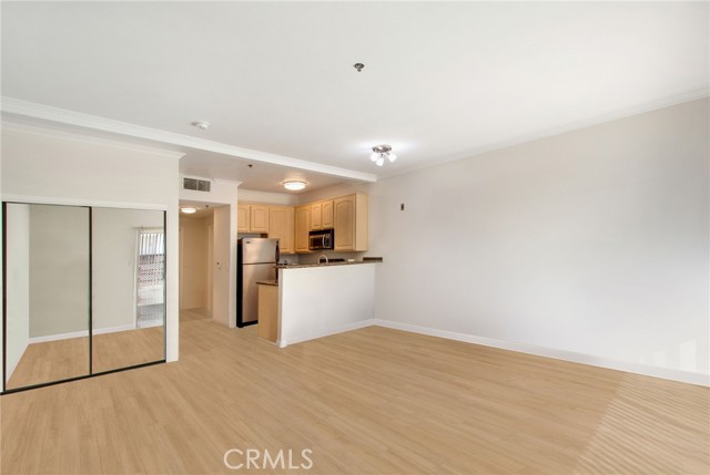 MLS #OC25251457 image #10