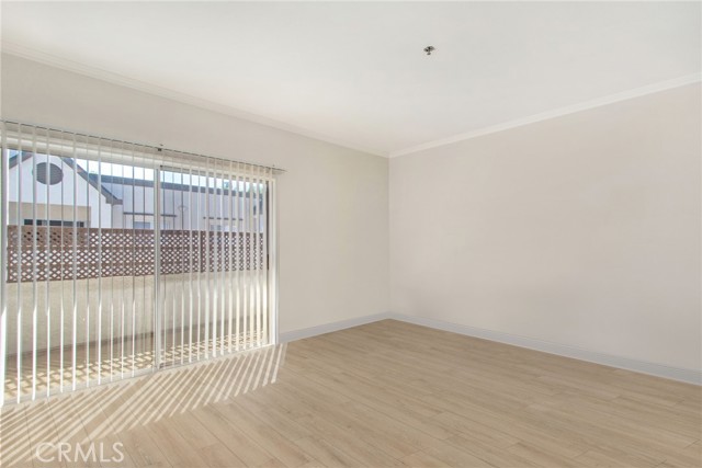 MLS #OC25251457 image #11