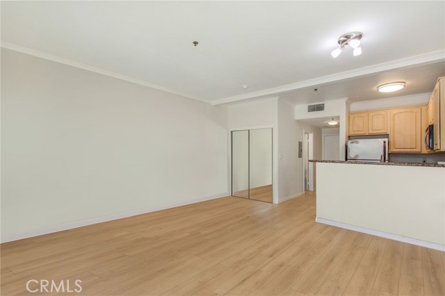 MLS #OC25251457 image #2