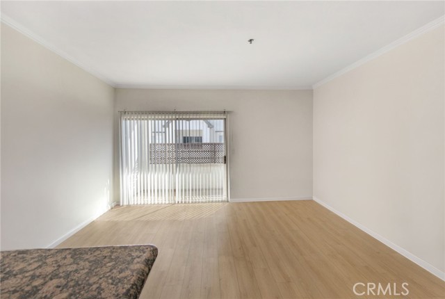 MLS #OC25251457 image #4