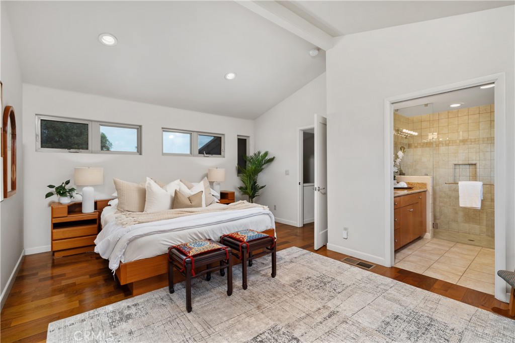 MLS #OC25251511 image #11