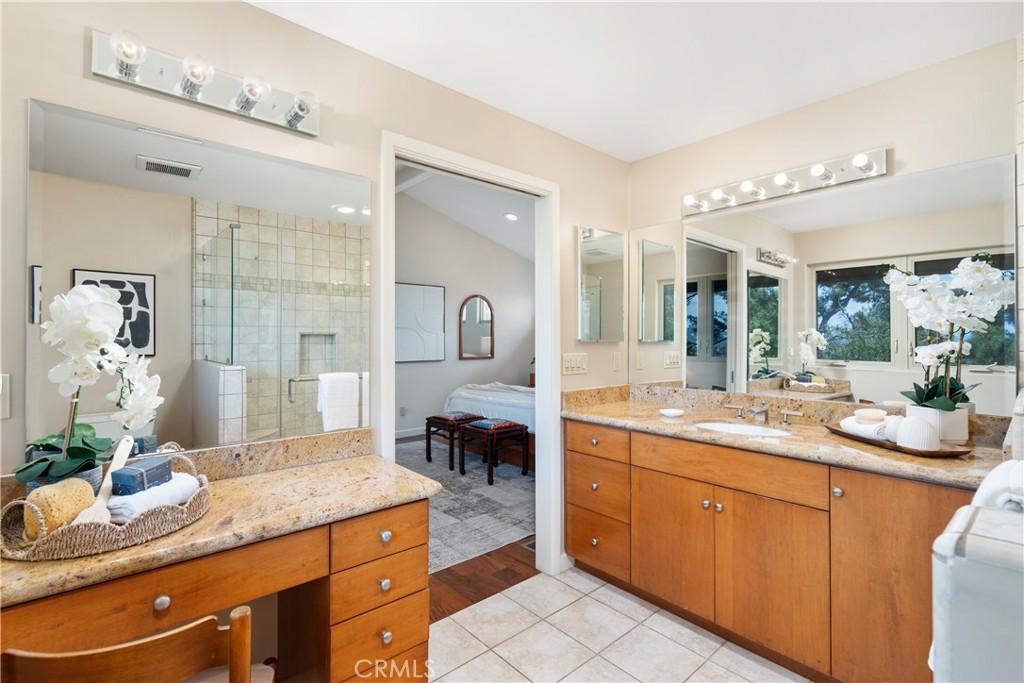 MLS #OC25251511 image #14