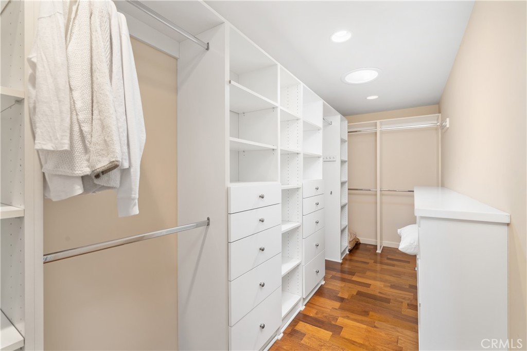 MLS #OC25251511 image #15