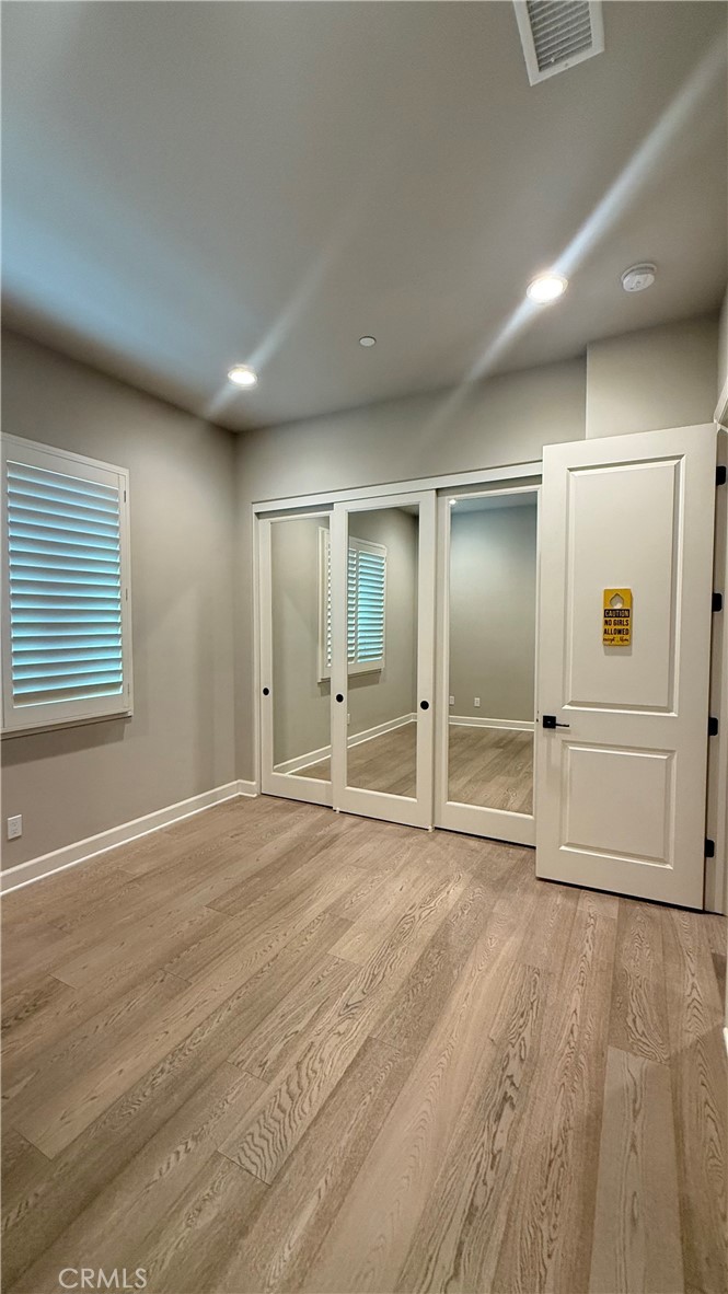 MLS #OC25251611 image #11