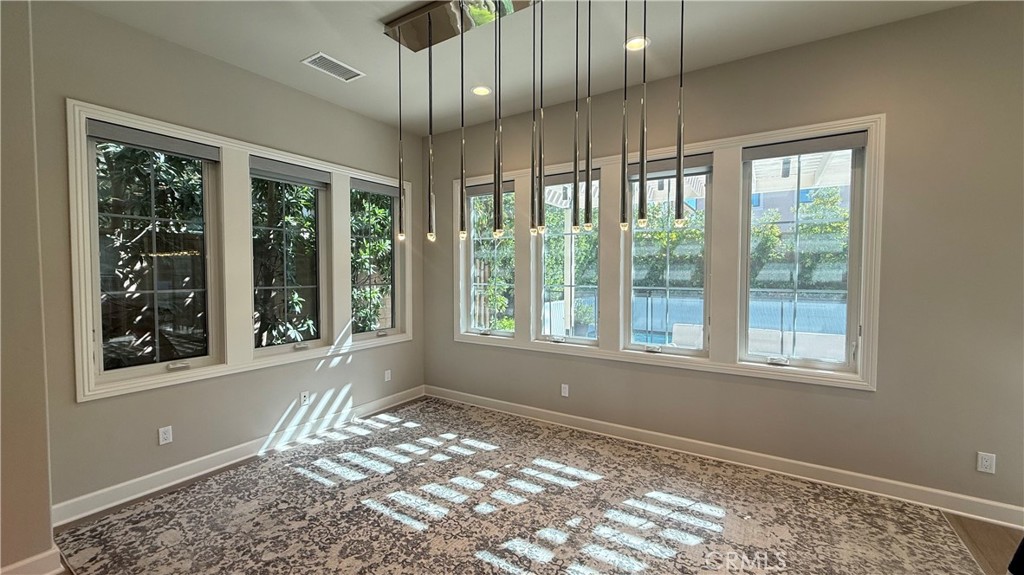 MLS #OC25251611 image #5