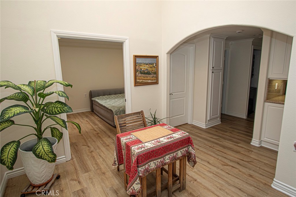 MLS #OC25251618 image #11